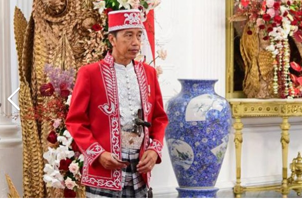 Ini Makna Hebat Baju Adat Dolomani Buton yang Dipilih Jokowi pada HUT ke-77 RI